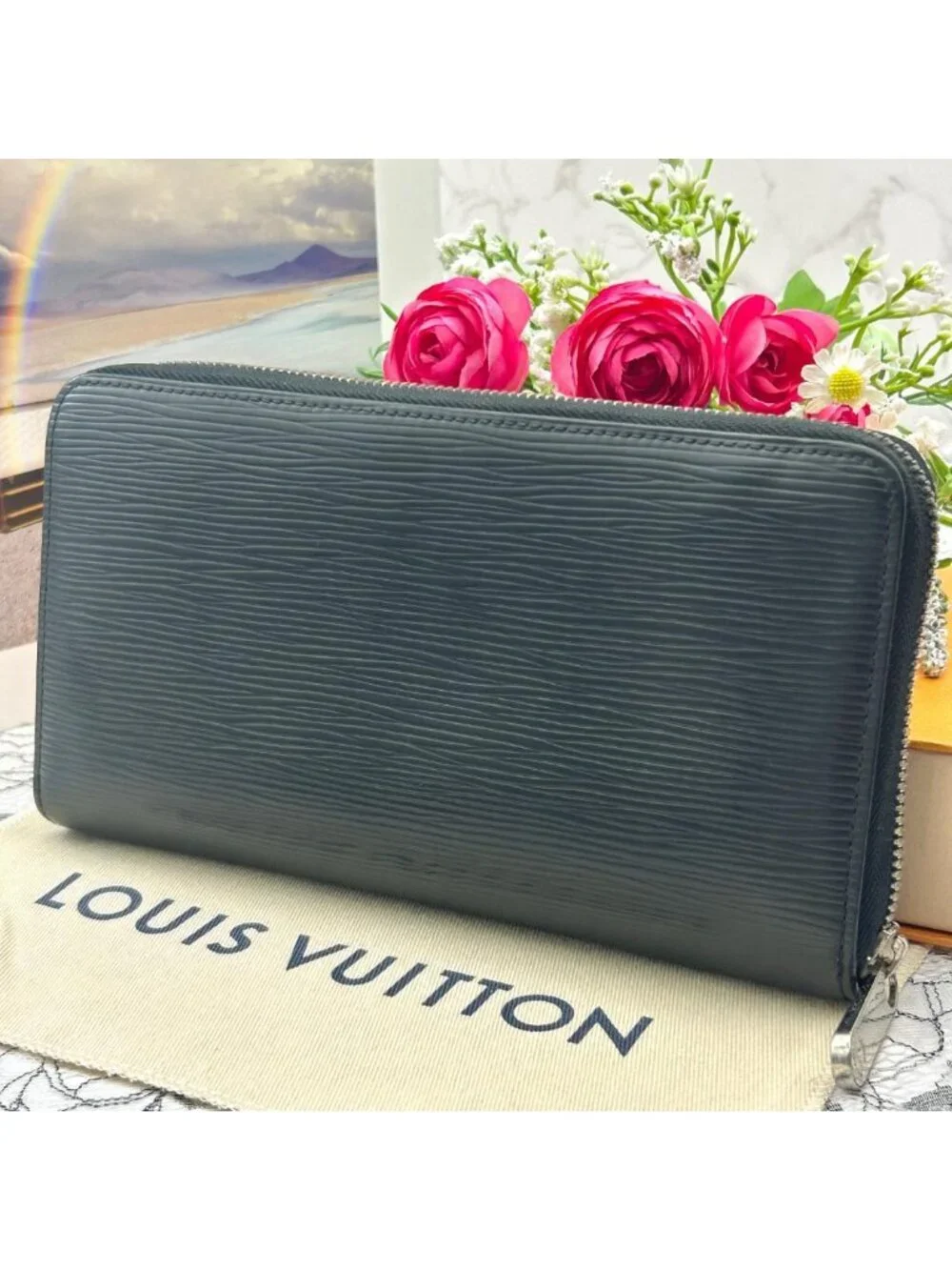 Louis Vuitton Epi Zippy Organizer Noir Wallet
